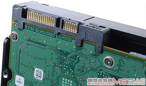 0 usb 3.0体验  可以连接在sata 2.0接口上,当然连接后速度会降低.