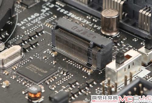 9系芯片组大的改进就是增加PCI-E M.2磁盘接口。